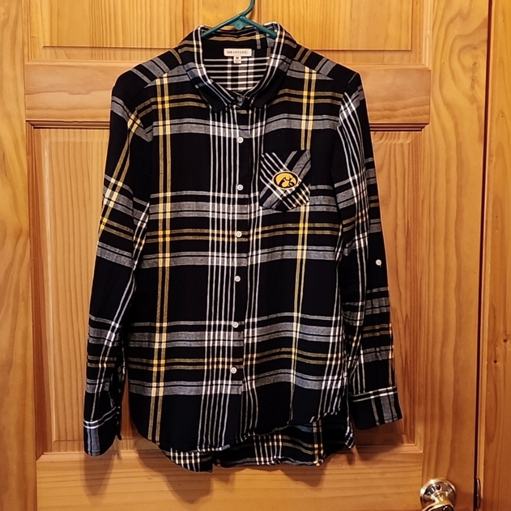 Iowa Hawkeye plaid button-up flannel shirt.